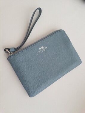 Coach Silver Blue Metallic Finish Corner Zip Textured Wristlet Clutch
